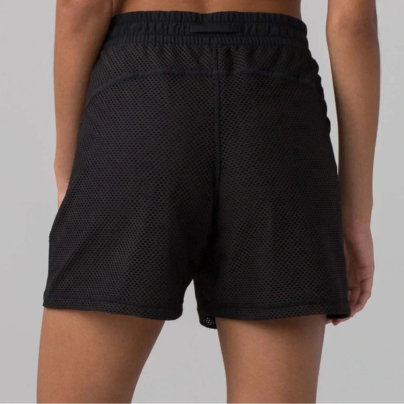 Lululemon Mesh On Mesh Short (5") - Picture 3 of 13